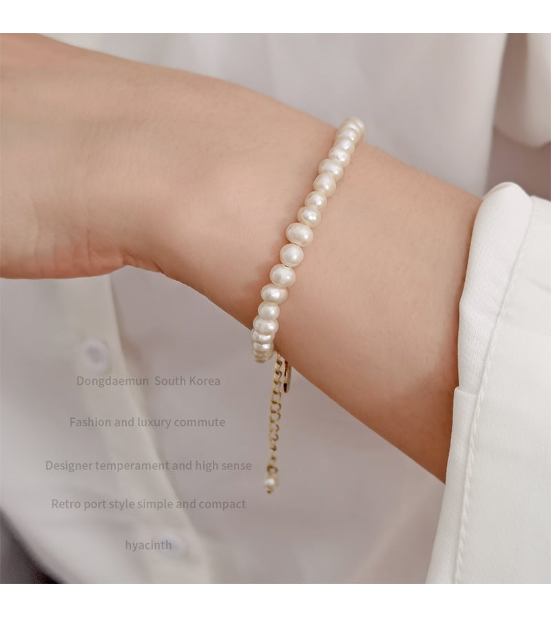 Picture of Pearl Bracelet For Woman Bracelet Fashion Lady