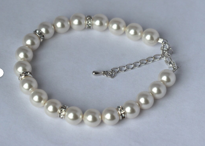 Picture of Classic Pearl Bracelet for Women Elegant Jewelry Accessory - White