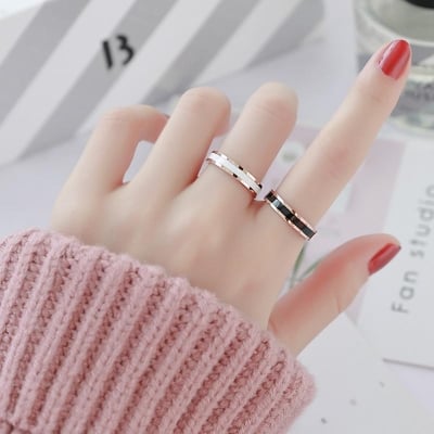 Picture of Simple men and women stainless steel creative Finger ring - White