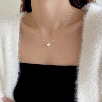 Picture of Pearl Stylish Client Necklace for Ladies - Silver