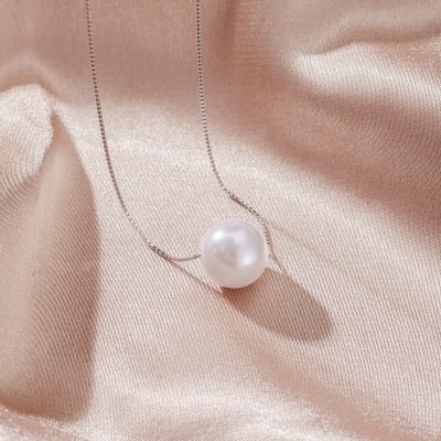 Picture of Pearl Stylish Client Necklace for Ladies - Silver