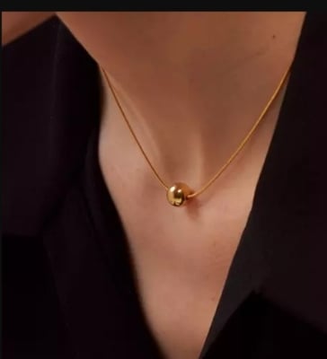 Picture of Stylish Short Women's Necklace Fashionable Jewelry Accessory - Gold