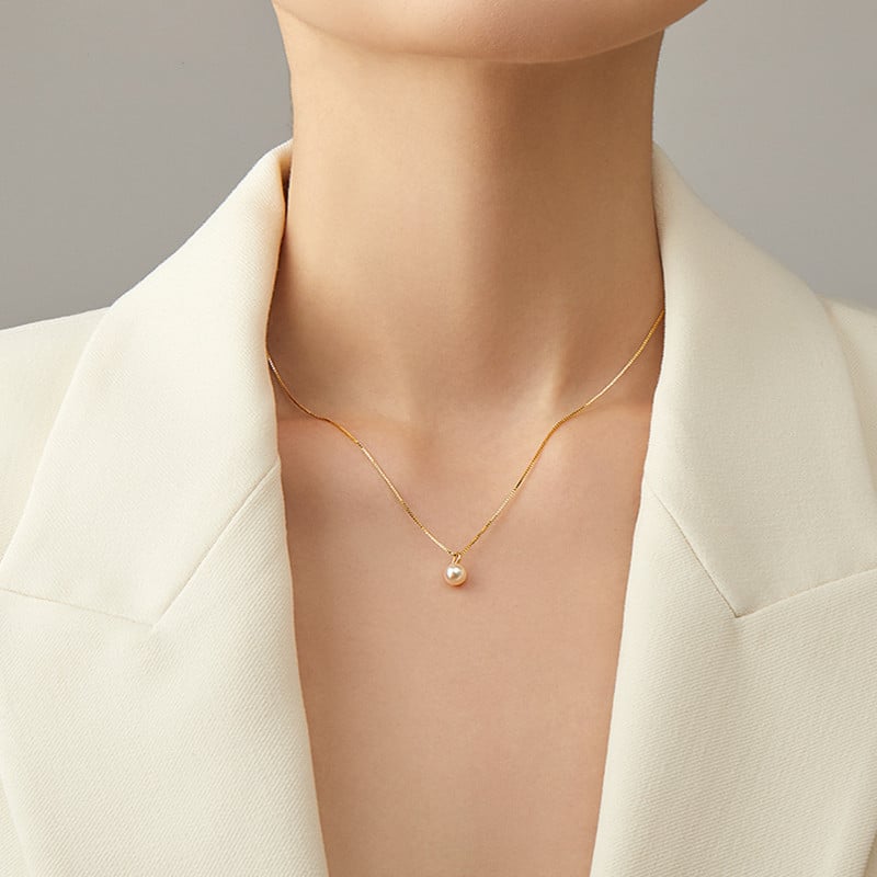 Picture of Pearl Pendant stylish Client Necklace for Ladies - Gold