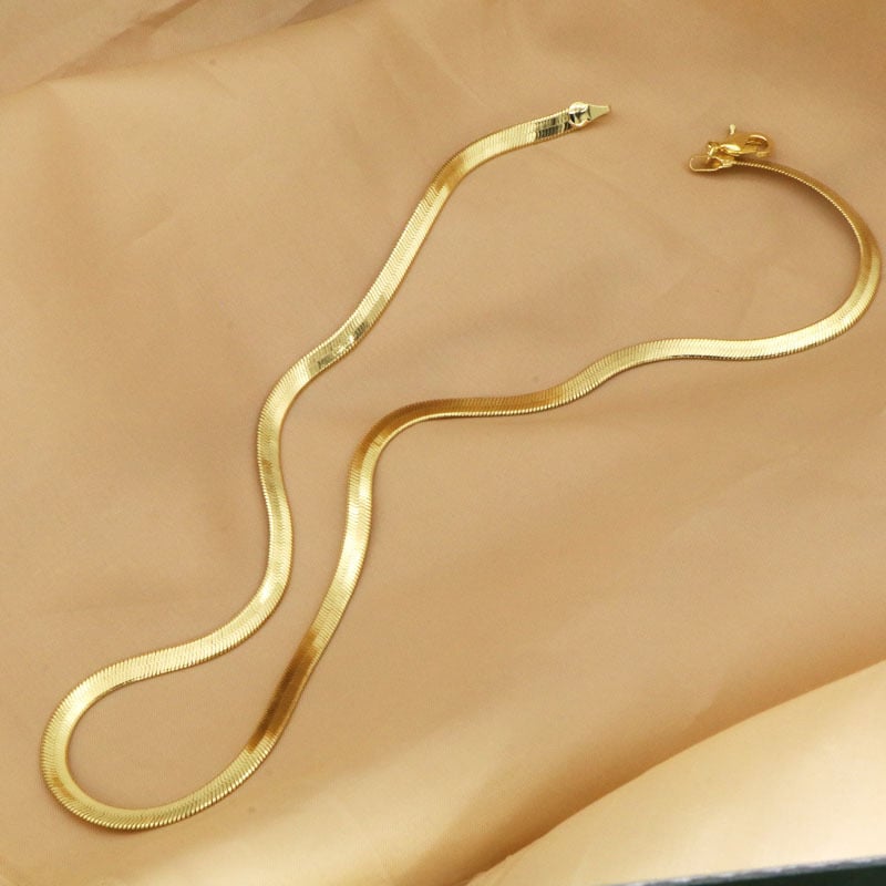 Picture of Fashion Snake Chain Jewelry for Women - Gold