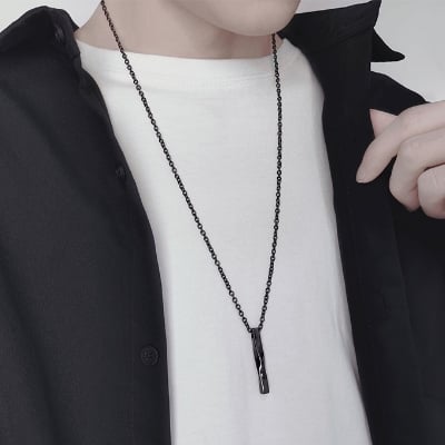 Picture of Good Quality Men Fashion Jewellery Stainless Steel Chain Necklaces - Black