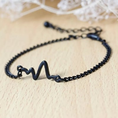 Picture of Women's Heart Bracelet New Fashion Jewelry Gift for Girlfriend Mom Women's Heart Bracelet - Black
