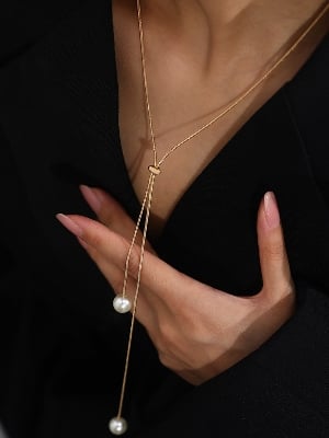 Picture of Stylish Short Necklace for Women New Fashion Jewelry Accessory - Gold