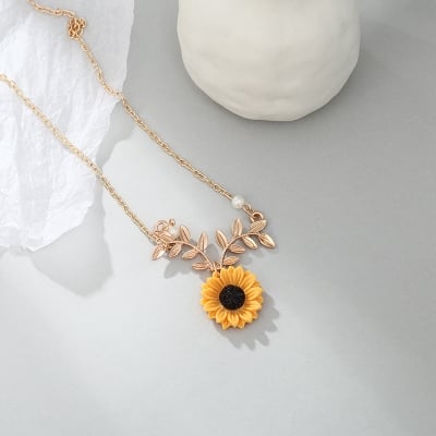 Picture of Sunflower Stylish New Necklace For Girl/Women