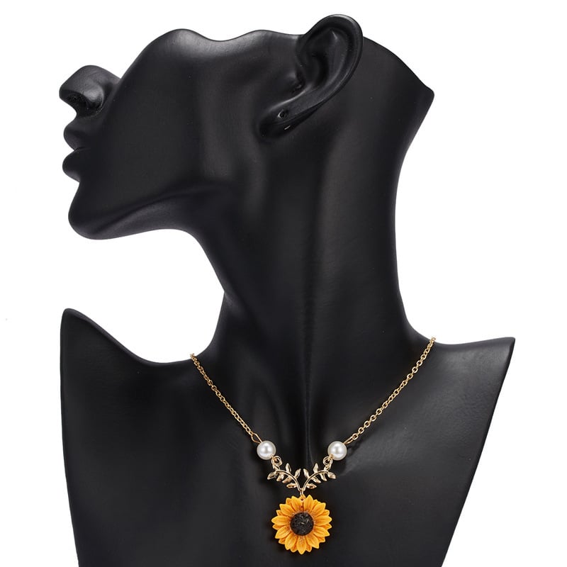 Picture of Sunflower Girls Ins Necklace Pendant Clavicle Chain - Gold