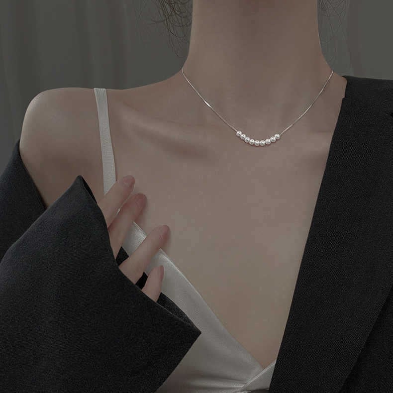 Picture of Stylish Short Women's Necklace New Fashion Jewelry Accessory - White
