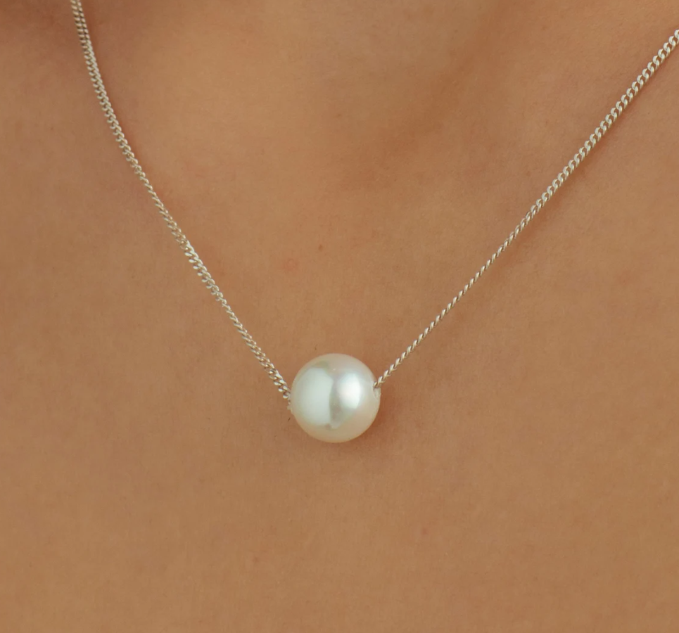 Picture of Korean Girls Ins Pearl Necklace Clavicle Chain - Silver
