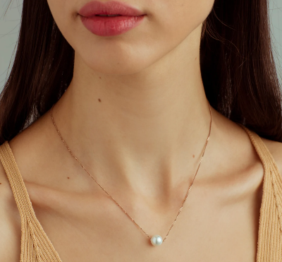 Picture of Korean stylish Girls Pearls Necklace For Woman - Gold