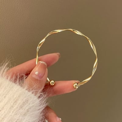Picture of New Design Bamboo Shape Adjustable Size Bracelet for Woman - Gold