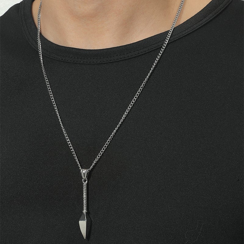 Picture of Men's Arrowhead Fashionable Necklace for Men - Silver