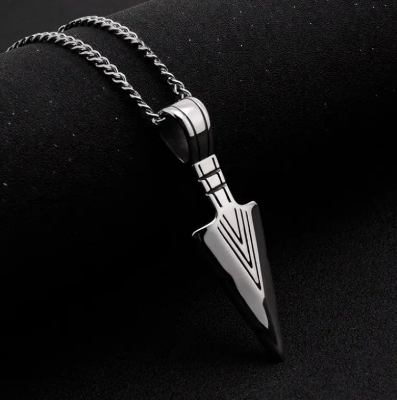 Picture of Men's Arrowhead Arrow Stainless Steel Necklace For Men - Silver