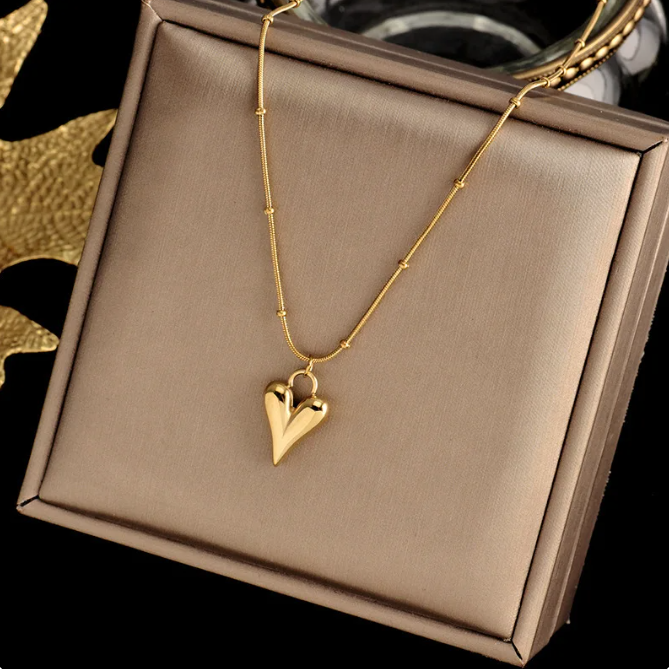 Picture of Cheap Heart Pendant Necklace For Girls Women
