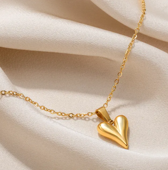 Picture of Cheap Heart Pendant Necklace For Girls Women Sweater Neck Chain Necklaces