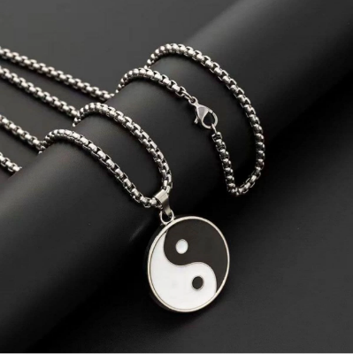 Picture of Vintage Gothic Cross Necklace Cool Street Style Jewelry For Men - Silver