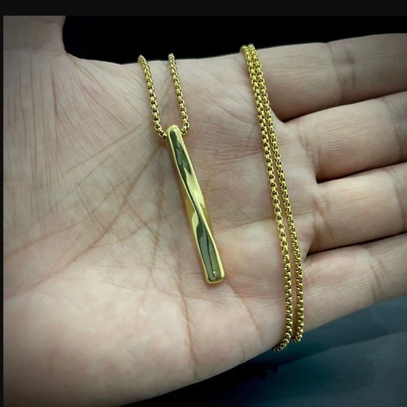 Picture of Fashion Rectangle Spiral Necklace for Men - Gold
