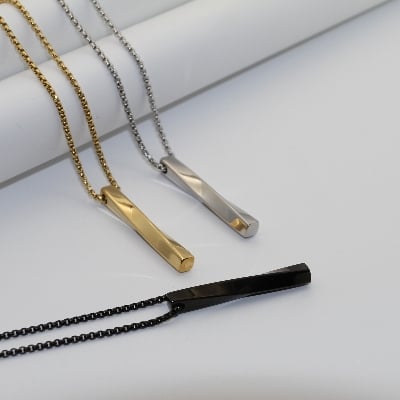 Picture of Fashionable Geometric New Fashion Necklace For Men