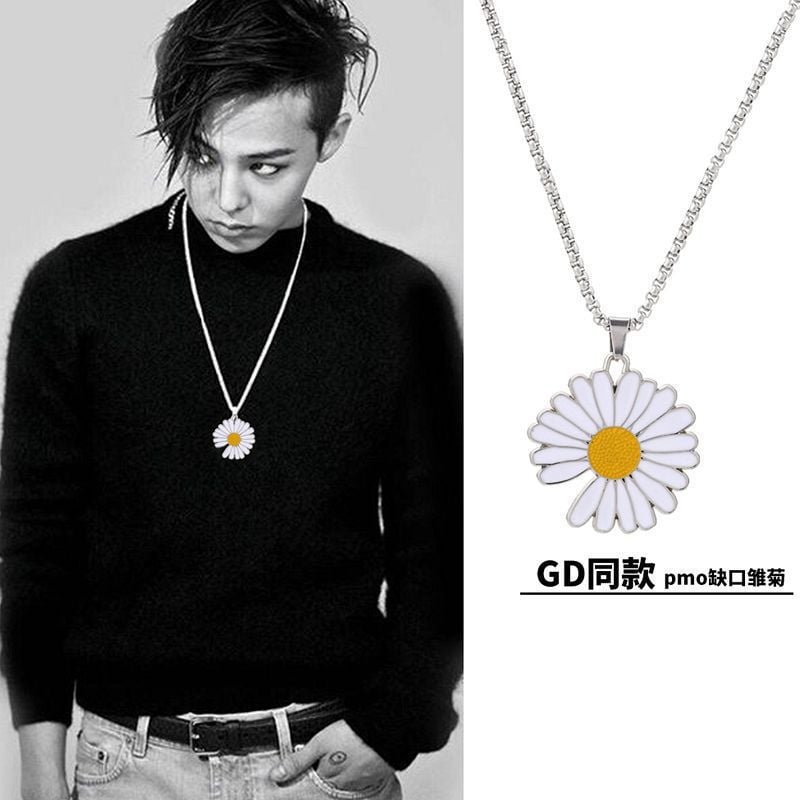 Picture of Jual White Daisy Necklace Hip Hop GD Same Little Sun For Men - Silver