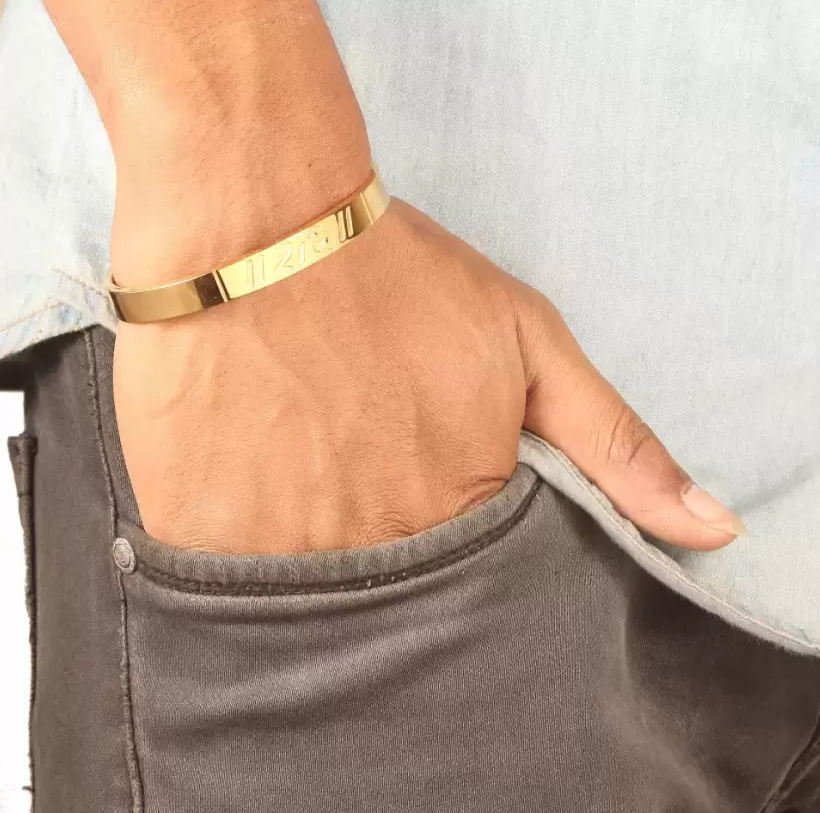 Picture of Titanium Stainless Steel Round Bracelets - Gold