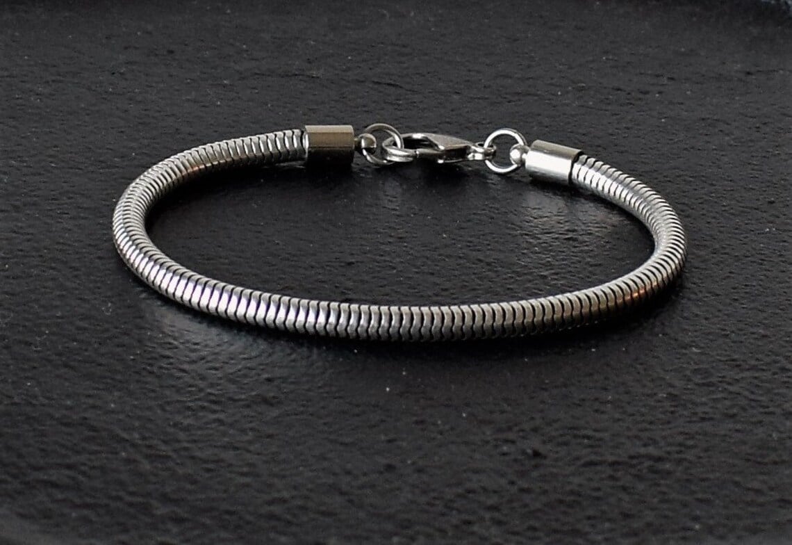 Picture of Men's Silver Flat Curb Chain Bracelet - Silver