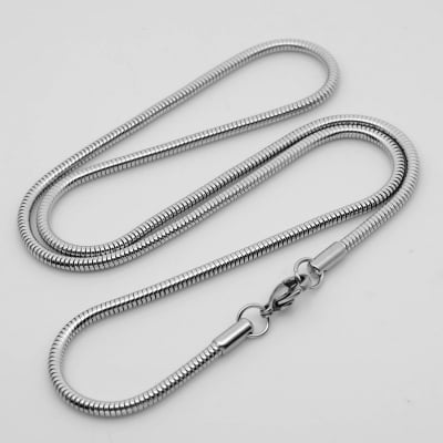 Picture of Stylish Snake Neck Necklace For Stylish Men - Silver