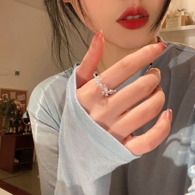 Picture of Korean Fashion Super Fairy Shiny Zircon Crystal Butterfly Rings for Women Girls - Silver