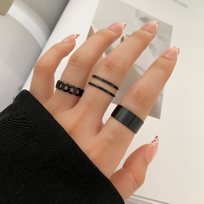 Picture of Women 3pcs Set Black Color Wide Rings Smooth Twisted Hollowed Out Simple Ring Jewelry - Black