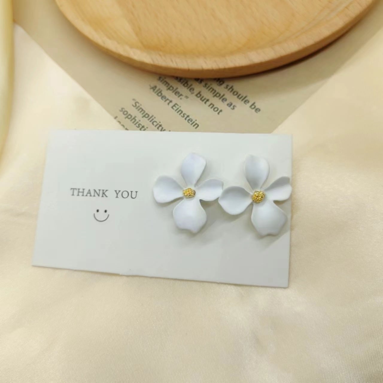 Picture of Fashion Women Statement Earring Round Ear Dangle Hoop Accessories Jewelry- 1Pair - White