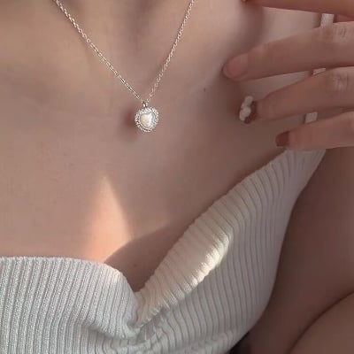 Picture of Love Stone Simple Flat Link Pattern Necklace Jewelry For Women - Silver