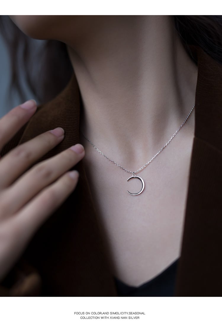 Picture of Moon Necklaces Stylish For Women - Silver