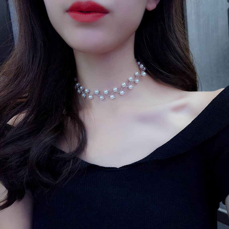 Picture of Korean Girls Ins Pearl Necklace Clavicle Chain - Silver