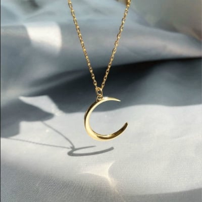 Picture of Women's Single Pearl Moon Pendant Necklace Jewelry Gift