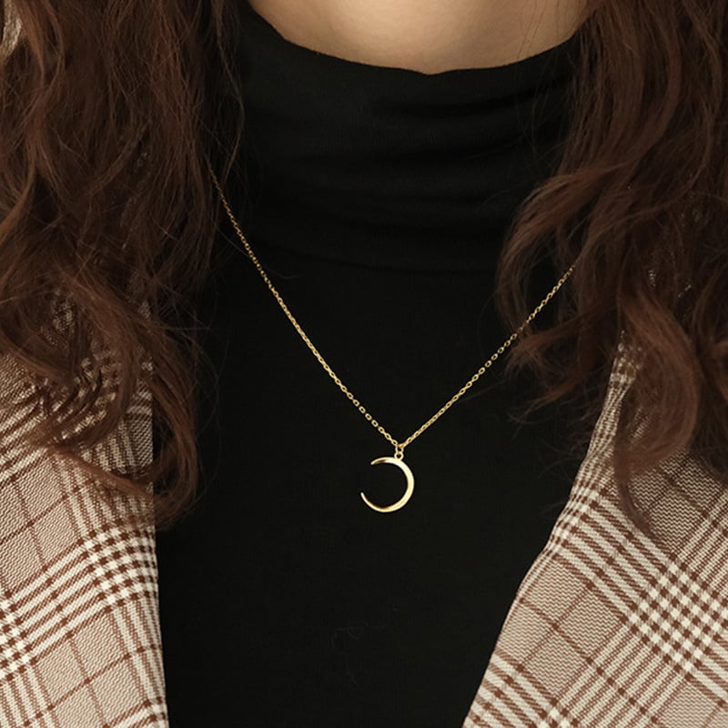 Picture of Simple Moon Stylish Pearl Necklace for Women - Gold