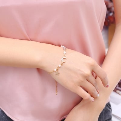 Picture of Star & Moon Classic Chain Bracelet For Woman