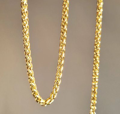 Picture of Stylish Box New Necklace for Women Elegant Fashion Jewelry Accessory - Gold