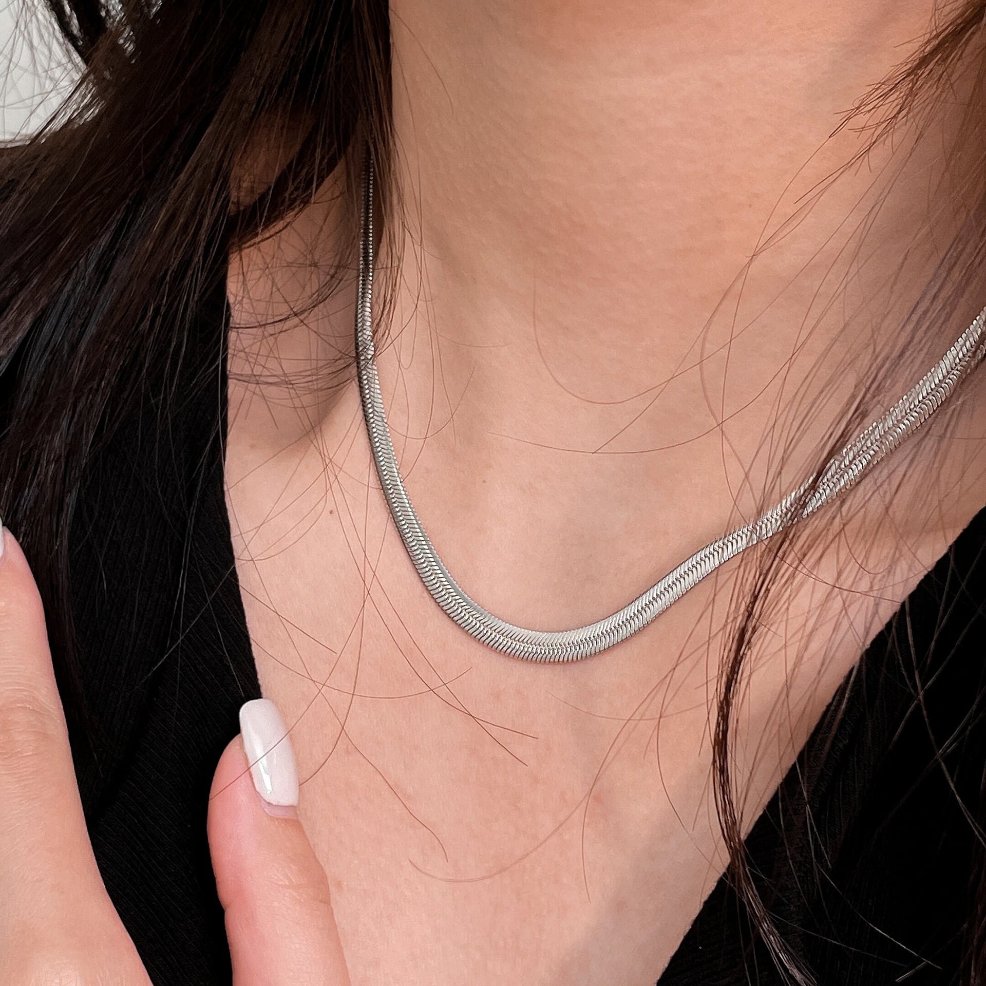 Picture of New Stylish Good Quality Snake Chain Necklace For Women - Silver