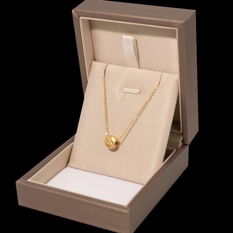 Picture of New Stylish Short Necklace For Woman - Gold