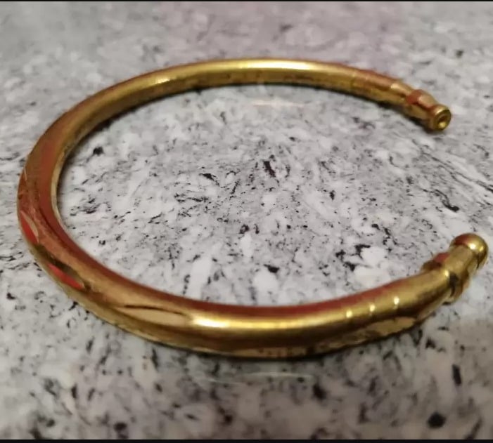 Picture of Fashionable Golden Stainless Steel Bracelet For Men - Gold