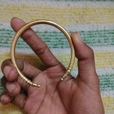 Picture of Stylish Kada Round Bracelet For Men/Boy - Gold