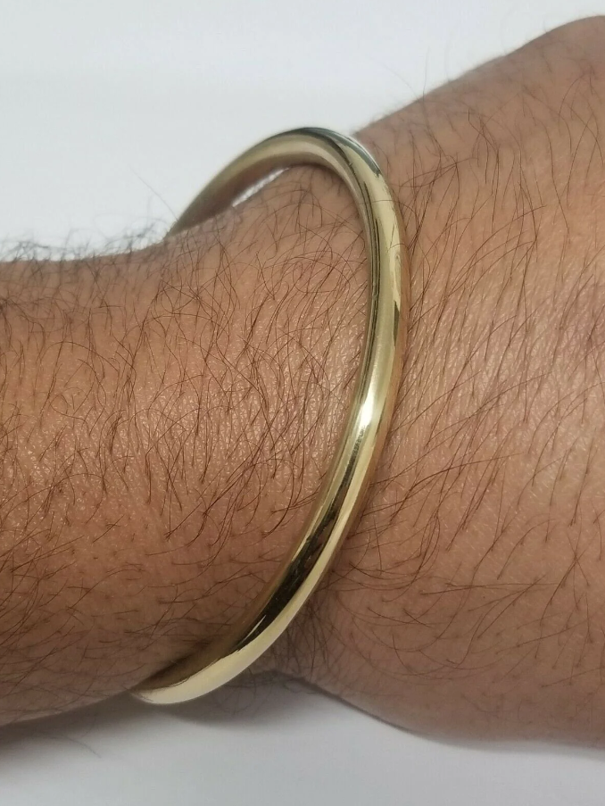 Picture of Fashionable New Round Bracelet For Men/Boys - Gold