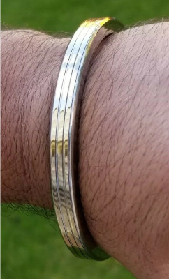Picture of Powerful Stainless Steel Round Bracelet Bracelet For Men - Silver