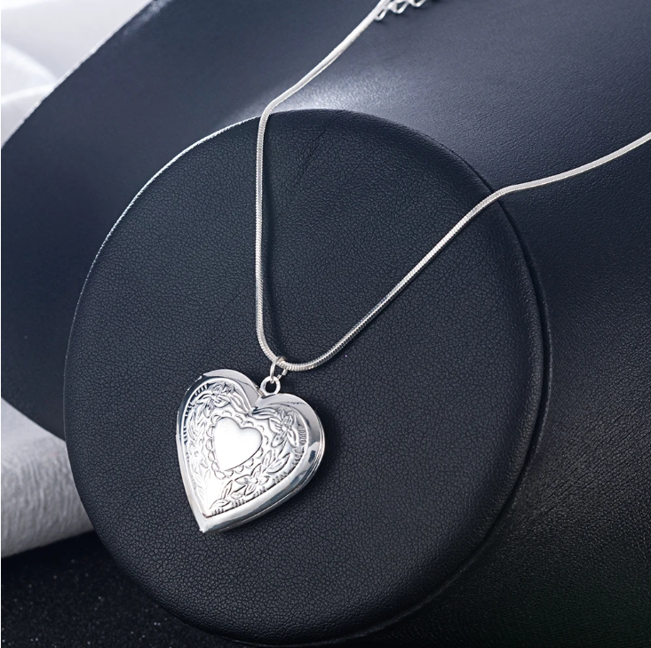 Picture of Valentine Lover Gift Heart Shaped Friend Lover Necklace Photo Picture Locket Heart Shaped For Women Girlfriend Gift - Silver