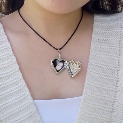 Picture of Heart Shaped Friend Lover Chain Necklace For Stylish Women - Silver