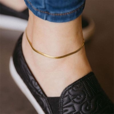 Picture of Stylish Foot Snake Chain Payel For Women's Anklet - Gold