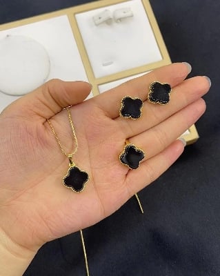 Picture of Stylish New China Bracelet For Women