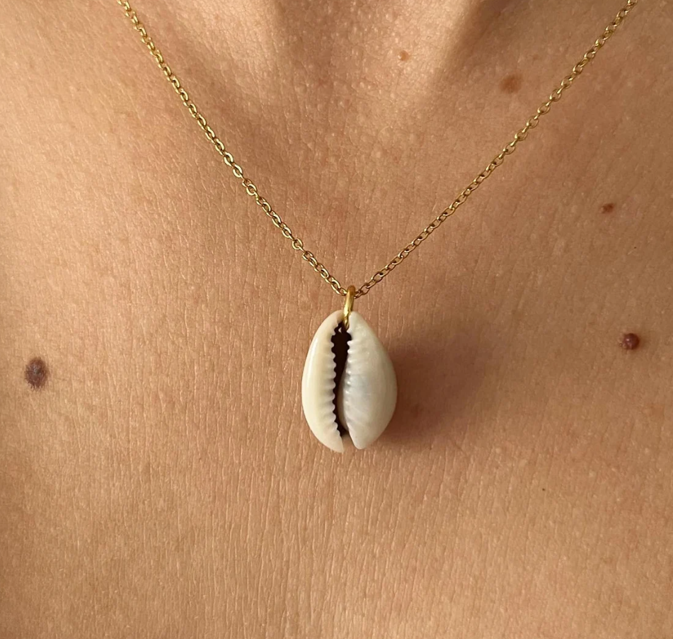 Picture of Fashionable Shamok Necklace for Girls/Women - Gold