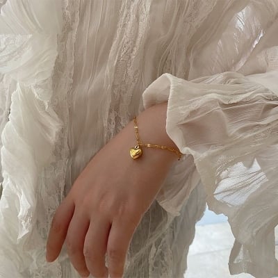 Picture of New Fashion Heart Shaped Pendants Bracelet For Women - Gold